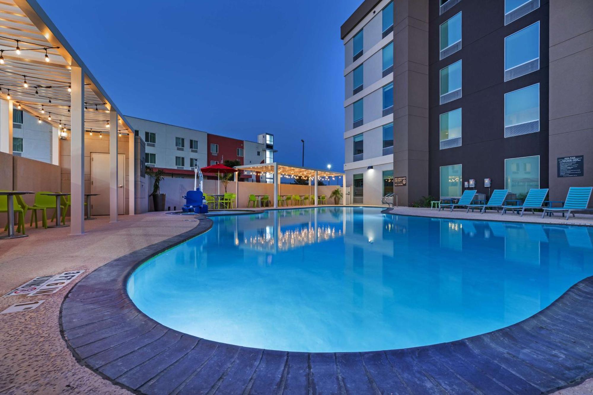 Hotel Tru By Hilton Laredo Airport Area, Tx Exterior foto